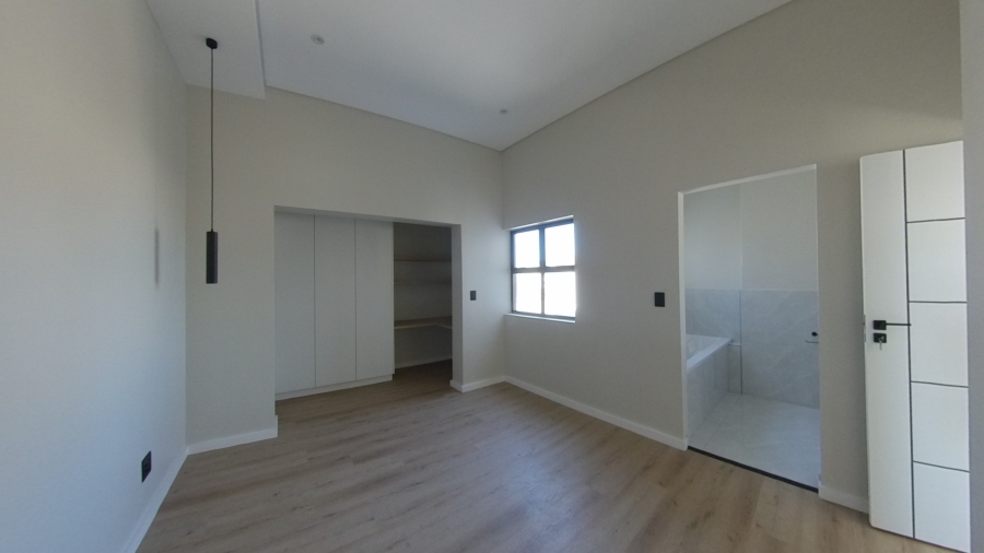 3 Bedroom Property for Sale in Sandown Western Cape